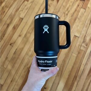 NWT Hydro Flask Travel Tumbler - Black